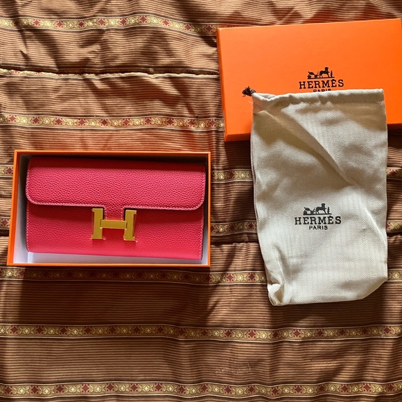 Hermes Handbags - Hermes Fuchsia Wallet with Gold H Clasp